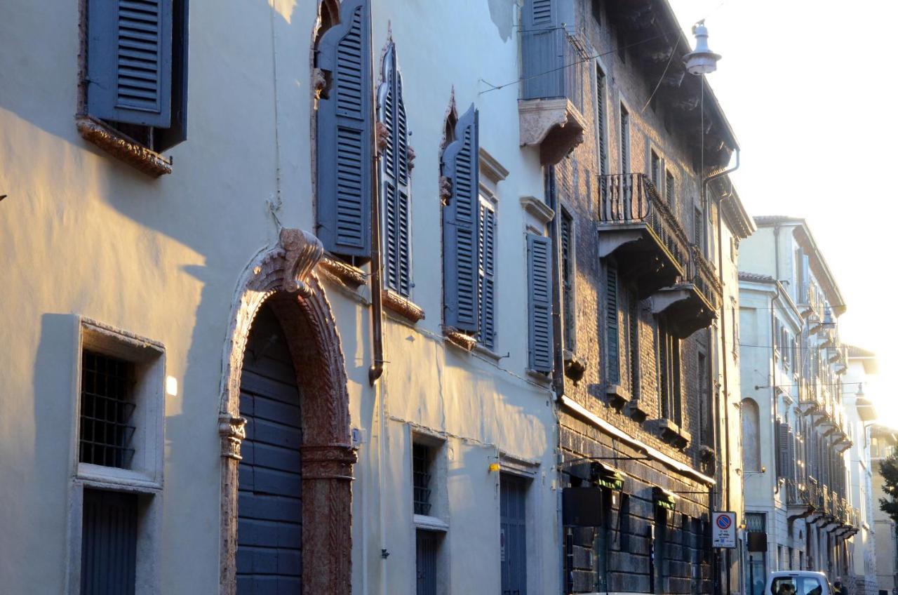 Le Flaneur - Vintage Suite Verona Exterior foto